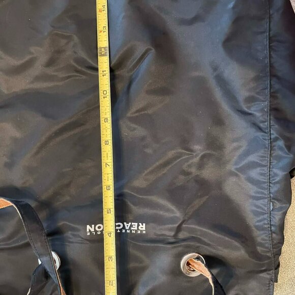 Kenneth Cole Reaction black nylon tote bag/daybag with zipper closure. - Picture 12 of 14